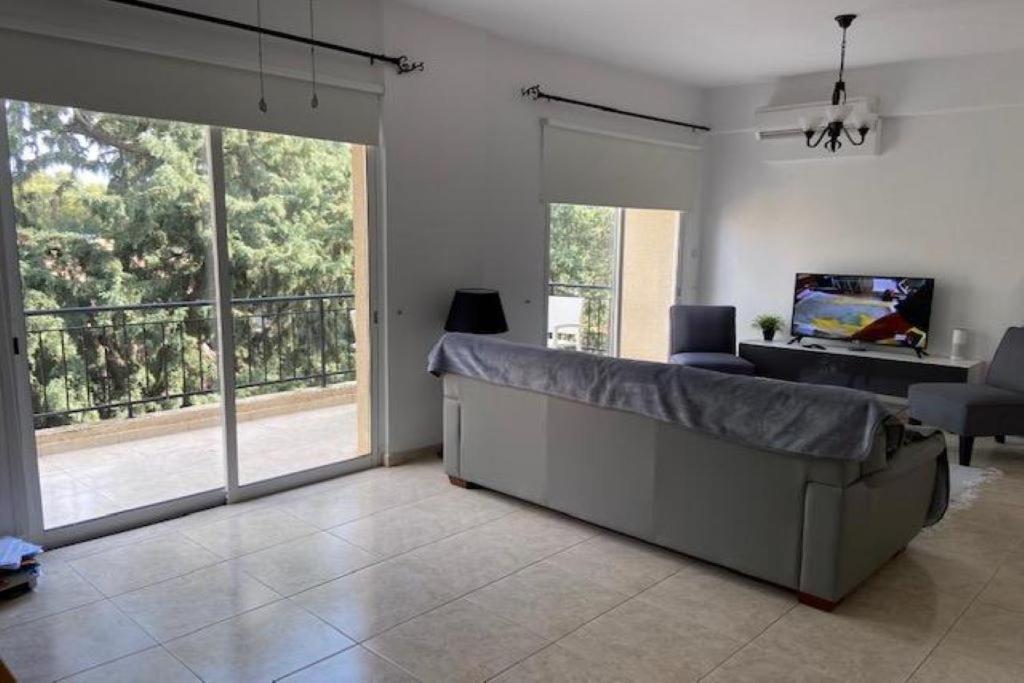 Kato Paphos Apartment In Universal Area Exterior photo